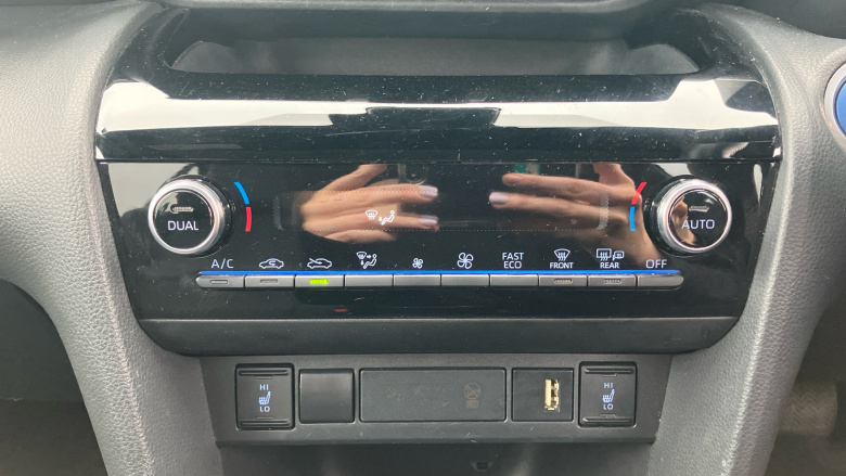 Toyota Yaris Cross 1.5 Hybrid Dynamic 5dr CVT Hybrid Estate